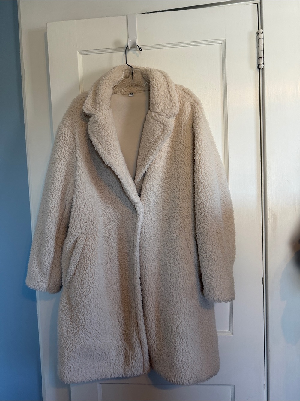Uniqlo Cream Teddy Bear Coat Women's XL Fleece Faux Shearling Long Coat